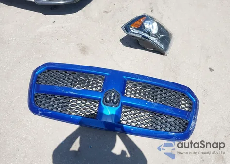 2017 Ram 1500 Sport 4X2 6'4 Box из США, поврежденный, VIN 3C6JR6CT9HG750501